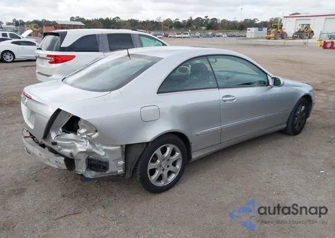 2004 Mercedes-Benz Clk 320 из США, поврежденный, VIN WDBTJ65J04F098737